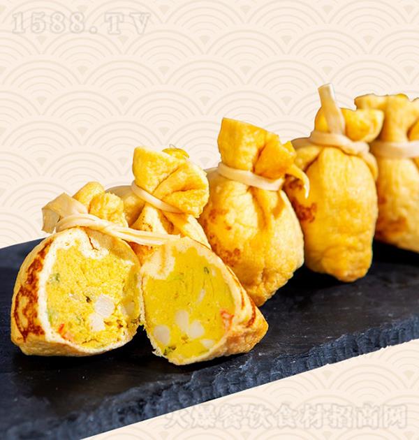 ���S ���� С���r����