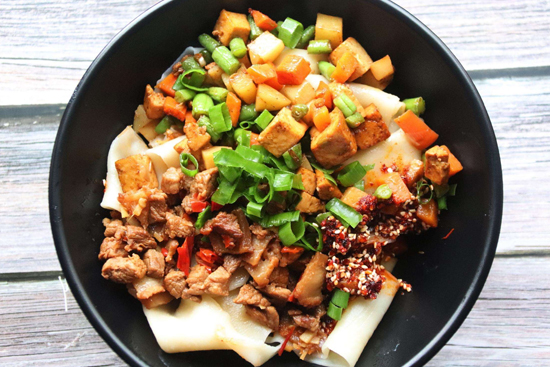 《大碗寬面》聽不煩,“大碗寬面”吃不厭!(附:大碗寬面做法)